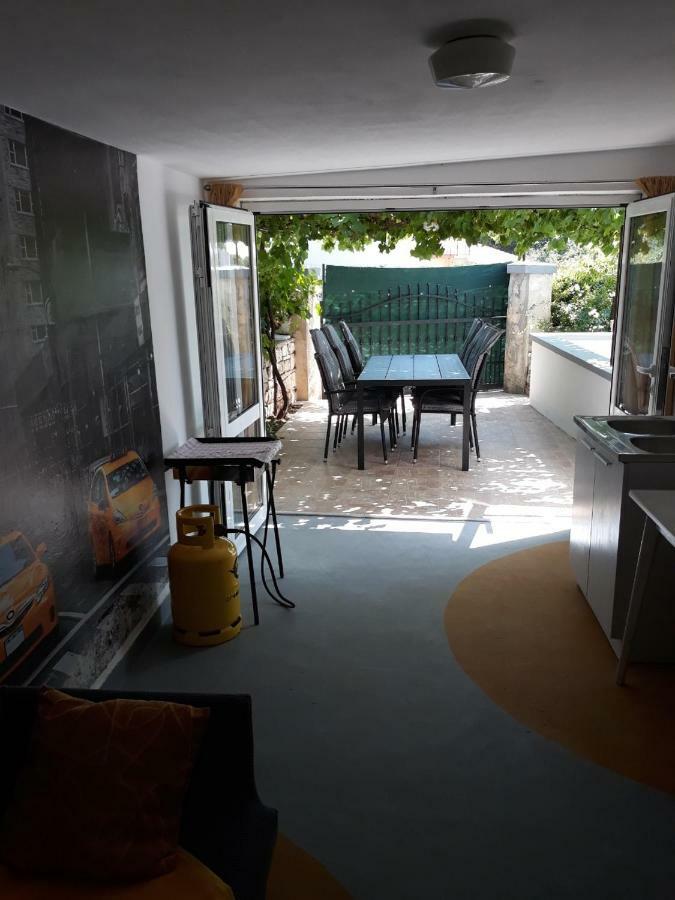 Holiday Home Dioniza Воднян Экстерьер фото