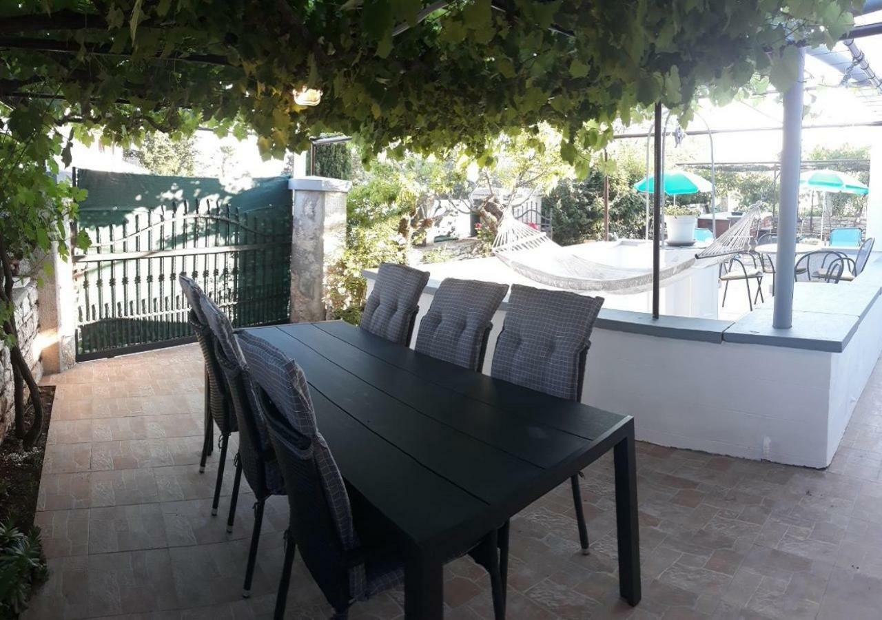Holiday Home Dioniza Воднян Экстерьер фото